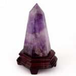 Amethyst Spitze aus Brasilien mit Holzsockel Edelsteine Heilsteine bei Wunderstein24