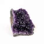 Amethyst Stufe mit Standfläche in bester Farbe Edelsteine Heilsteine bei Wunderstein24