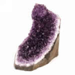 Amethyst Stufe mit Standfläche in schöner Farbe Edelsteine Heilsteine bei Wunderstein24