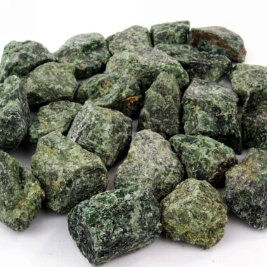 Apatit Rohsteine grün Ø ca. 30 – 50 mm Edelsteine Heilsteine bei Wunderstein24