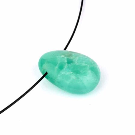 Chrysopras Cabochon Anhänger seitlich gebohrt mit schwarzem Satinband Edelsteine Heilsteine bei Wunderstein24