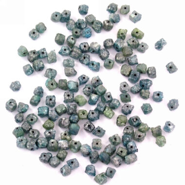 Diamant blau natur 0,2 – 0,4 Kt Würfel gebohrt Edelsteine Heilsteine bei Wunderstein24
