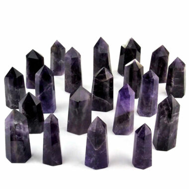 Amethyst Natur Spitze poliert 50 g – 60 g aus Uruguay in tiefem Lila Edelsteine Heilsteine bei Wunderstein24