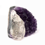 Amethyst Stufe mit Standfläche in sehr schöner Farbe Edelsteine Heilsteine bei Wunderstein24