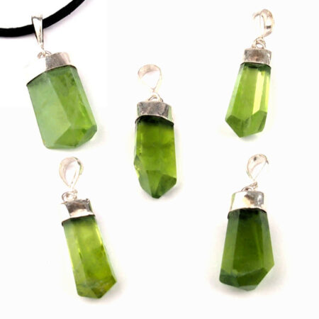 Peridot | Olivin Kristall Anhänger und 925 Sterling Silber + Öse und schwarzem Satinband Edelsteine Heilsteine bei Wunderstein24