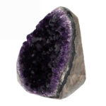 Amethyst Stufe mit poliertem Rand und Standfläche in bester Farbe und Qualität Edelsteine Heilsteine bei Wunderstein24