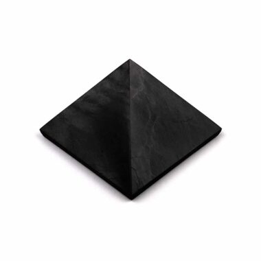 Schungit Pyramide schwarz poliert in einzigartiger Qualität Edelsteine Heilsteine bei Wunderstein24