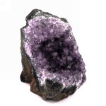 Amethyst Stufe mit Standfläche in schöner Farbe Edelsteine Heilsteine bei Wunderstein24