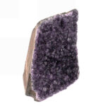 Amethyst Stufe mit Standfläche in schöner Farbe Edelsteine Heilsteine bei Wunderstein24