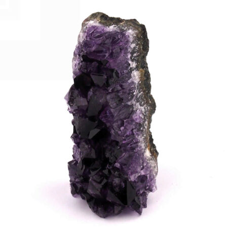 Amethyst Stufe mit Standfläche aus Uruguay in bester Farbe Edelsteine Heilsteine bei Wunderstein24