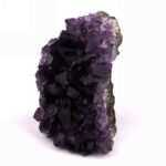 Amethyst Stufe mit Standfläche aus Uruguay in bester Farbe Edelsteine Heilsteine bei Wunderstein24