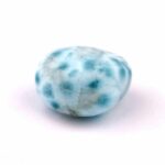 Larimar Handschmeichler | Trommelstein in bester Farbe und Qualität Edelsteine Heilsteine bei Wunderstein24