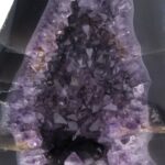 XXL Amethyst Druse AA – Qualität Höhe 311 mm / 12470 g Geode Stufe Standfläche Edelsteine Heilsteine bei Wunderstein24