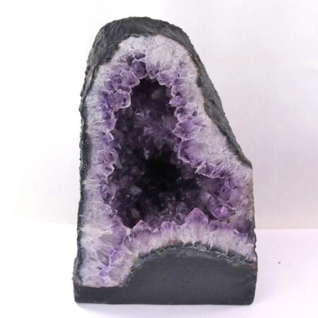 XXL Amethyst Druse AA-Qualität Höhe 314 mm / 13870 g Geode Stufe Standfläche Edelsteine Heilsteine bei Wunderstein24