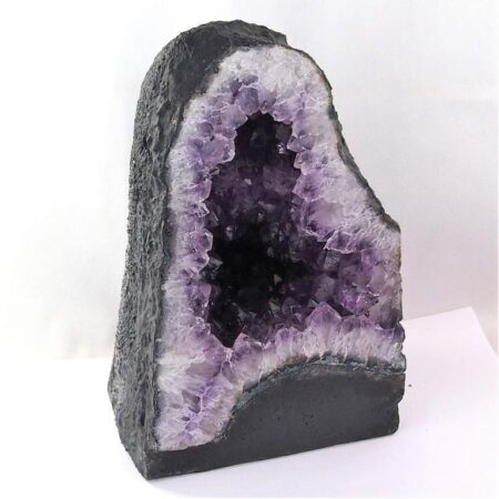 XXL Amethyst Druse AA-Qualität Höhe 314 mm / 13870 g Geode Stufe Standfläche Edelsteine Heilsteine bei Wunderstein24