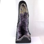 XXL Amethyst Druse AA-Qualität Höhe 493 mm / 13130 g Geode Stufe Standfläche Edelsteine Heilsteine bei Wunderstein24