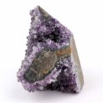 Amethyst Stufe Höhe 100 mm mit Standfläche in sehr schöner Farbe Edelsteine Heilsteine bei Wunderstein24