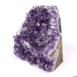 Amethyst Stufe Höhe 114 mm mit Standfläche in sehr schöner Farbe Edelsteine Heilsteine bei Wunderstein24