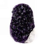 Amethyst Stufe mit poliertem Rand und Standfläche in weltbester Farbe und Qualität Edelsteine Heilsteine bei Wunderstein24