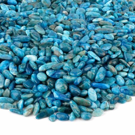 Apatit Trommelsteine blau Ø ca. 7 – 15 mm aus Madagaskar Edelsteine Heilsteine bei Wunderstein24