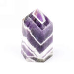 Amethyst Chevron Spitze Höhe 56 mm in bester Maserung und Farbe Edelsteine Heilsteine bei Wunderstein24