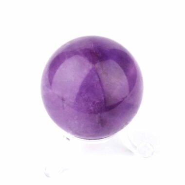 Maraba Amethyst Kugel transparent Ø 48 mm in bester Farbe und Qualität Edelsteine Heilsteine bei Wunderstein24