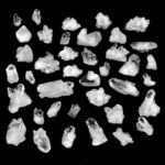 kleine Bergkristall Stufen, Gruppen und Spitzen | 5 – 50 g je Stufe Edelsteine Heilsteine bei Wunderstein24