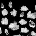 kleine Bergkristall Stufen, Gruppen und Spitzen | 5 – 50 g je Stufe Edelsteine Heilsteine bei Wunderstein24