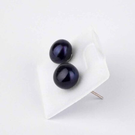 Perle blauschwarz | Süßwasser Ø ca. 8 mm Kugel Ohrstecker Paar versilbert Edelsteine Heilsteine bei Wunderstein24