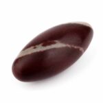 Shiva Lingam Heilstein Länge 76 mm vom Fluß Narmada in Indien Energiestein Edelsteine Heilsteine bei Wunderstein24
