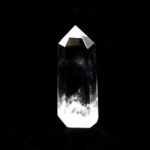 Bergkristall Spitze Höhe 69 mm transparent und glasklar aus Brasilien Edelsteine Heilsteine bei Wunderstein24