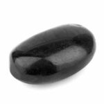 Turmalin | Schörl Handschmeichler | Massagesteinstein schwarz Ø 65 mm Edelsteine Heilsteine bei Wunderstein24