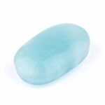 Aquamarin | Beryl Handschmeichler | Massagestein Ø 53 mm in bester Qualität und Farbe Edelsteine Heilsteine bei Wunderstein24