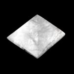 Bergkristall Pyramide transparent und klar aus Brasilien Edelsteine Heilsteine bei Wunderstein24