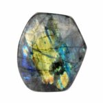 Labradorit Freiform Höhe 180 mm poliert in einzigartiger Qualität und Farbe Edelsteine Heilsteine bei Wunderstein24