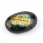 Labradorit Handschmeichler | Trommelstein Ø 51 mm in bester Farbe und Qualität Edelsteine Heilsteine bei Wunderstein24