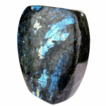 XXL Labradorit Freiform Höhe 250 mm poliert in einzigartiger Qualität und Farbe Edelsteine Heilsteine bei Wunderstein24 XXL Labradorit Freiform Höhe 250 mm poliert in einzigartiger Qualität und Farbe Edelsteine Heilsteine bei Wunderstein24