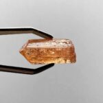 großer Topas Imperial | Goldtopas Kristall Länge 21 mm mit Spitze Edelsteine Heilsteine bei Wunderstein24