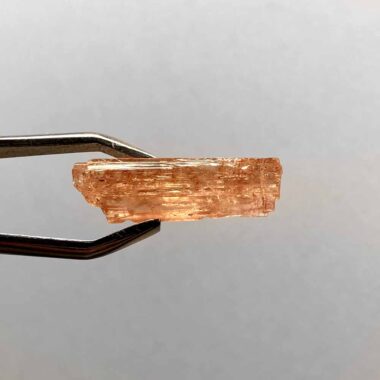 großer Topas Imperial | Goldtopas Kristall Länge 23,5 mm Edelsteine Heilsteine bei Wunderstein24