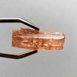 großer Topas Imperial | Goldtopas Kristall Länge 25 mm mit Spitze Edelsteine Heilsteine bei Wunderstein24