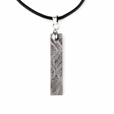 Meteorit Aletai Anhänger mit 925 Sterling-Silber Öse und schwarzem Satinband Edelsteine Heilsteine bei Wunderstein24 Meteorit Aletai Anhänger mit 925 Sterling-Silber Öse und schwarzem Satinband Edelsteine Heilsteine bei Wunderstein24