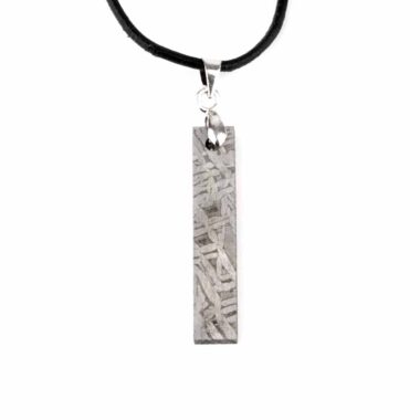 Meteorit Aletai Anhänger mit 925 Sterling-Silber Öse und schwarzem Satinband Edelsteine Heilsteine bei Wunderstein24 Meteorit Aletai Anhänger mit 925 Sterling-Silber Öse und schwarzem Satinband Edelsteine Heilsteine bei Wunderstein24