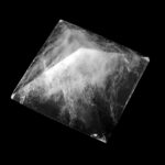 Bergkristall Pyramide AA+-Qualität transparent und glasklar aus Brasilien Edelsteine Heilsteine bei Wunderstein24