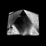 Bergkristall Pyramide AAA-Qualität transparent und glasklar aus Brasilien Edelsteine Heilsteine bei Wunderstein24