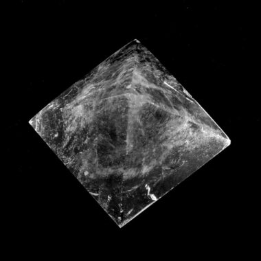 Bergkristall Pyramide AAA-Qualität transparent und glasklar aus Brasilien Edelsteine Heilsteine bei Wunderstein24