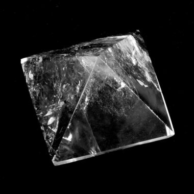 Bergkristall Pyramide AAA-Qualität transparent und glasklar aus Brasilien Edelsteine Heilsteine bei Wunderstein24 Bergkristall Pyramide AAA-Qualität transparent und glasklar aus Brasilien Edelsteine Heilsteine bei Wunderstein24