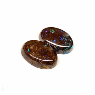 Boulder Opal Australien 12 x 9 x 3,2 mm Cabochon oval in bester Qualität Edelsteine Heilsteine bei Wunderstein24
