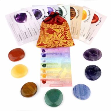 7 Chakren Set Handschmeichler | Chakra Massagesteine Ø ca. 40 mm im Geschenksäckchen Edelsteine Heilsteine bei Wunderstein24