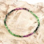 Rubin & Zoisit facettiertes Ø 2,8 mm Perlen Armband flexibel und dehnbar Edelsteine Heilsteine bei Wunderstein24