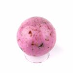 Cobalt | Kobalt Kugel rosa Natur Ø 48 mm in bester Farbe – sehr seltene Rarität Edelsteine Heilsteine bei Wunderstein24